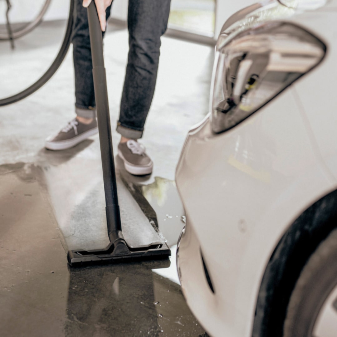 Vacuum cleaner-Karcher-en-location-7-1.jpg